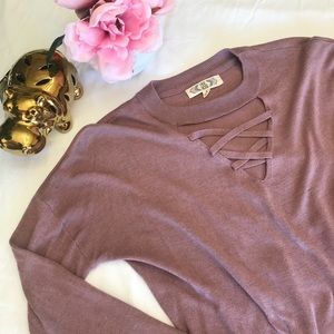 Pink Rose | Light purple sweater